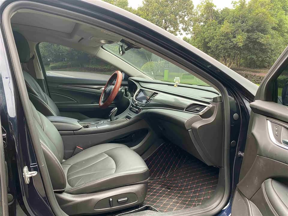 Buick Lacrosse