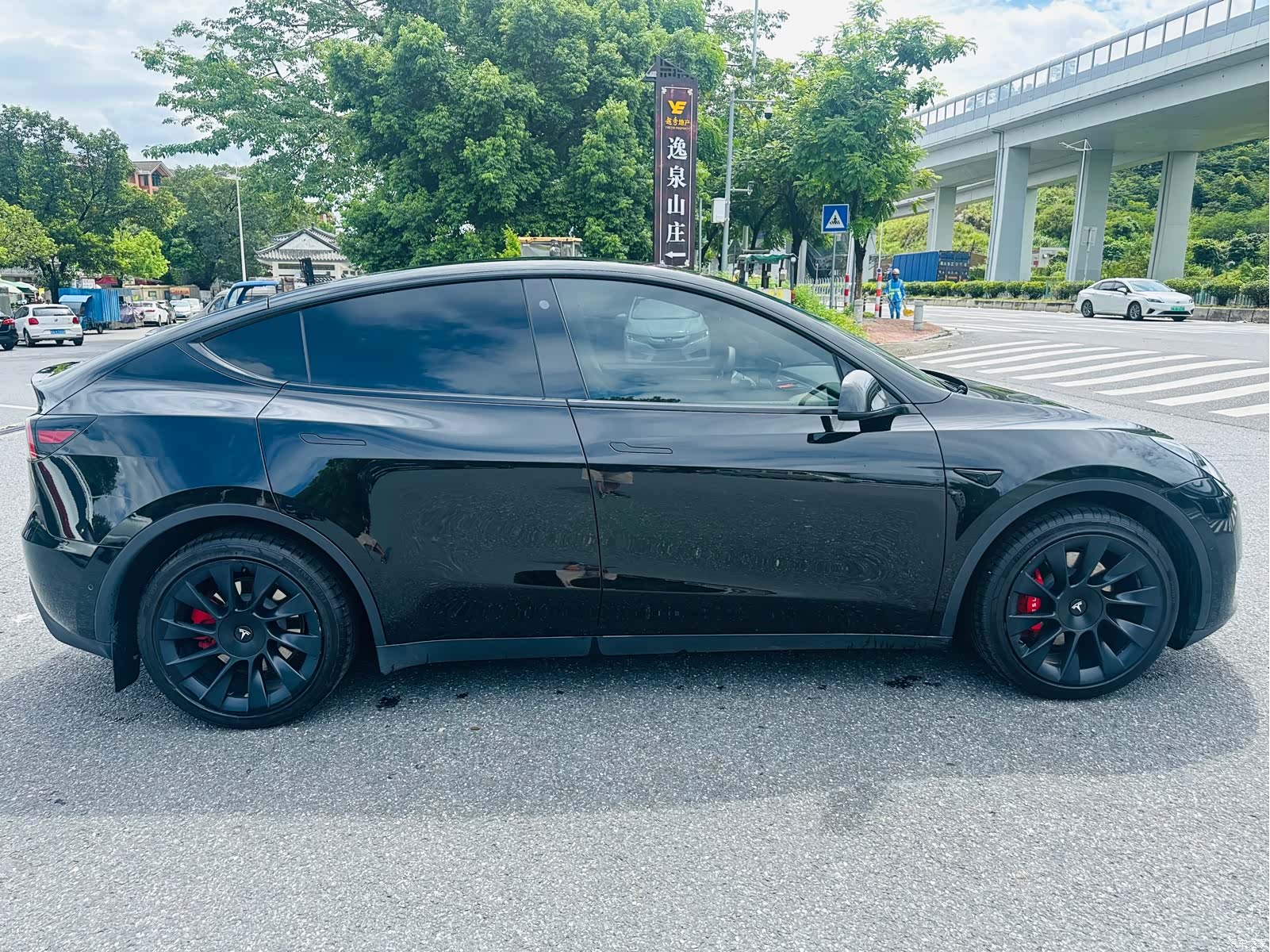 Tesla Model Y, 2022 6