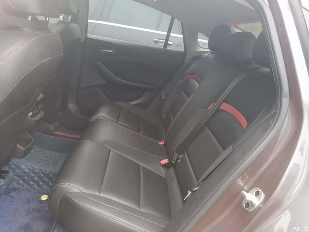 MG MG5, 2021 17