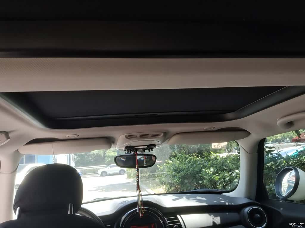 Mini ONE+, 2015 9