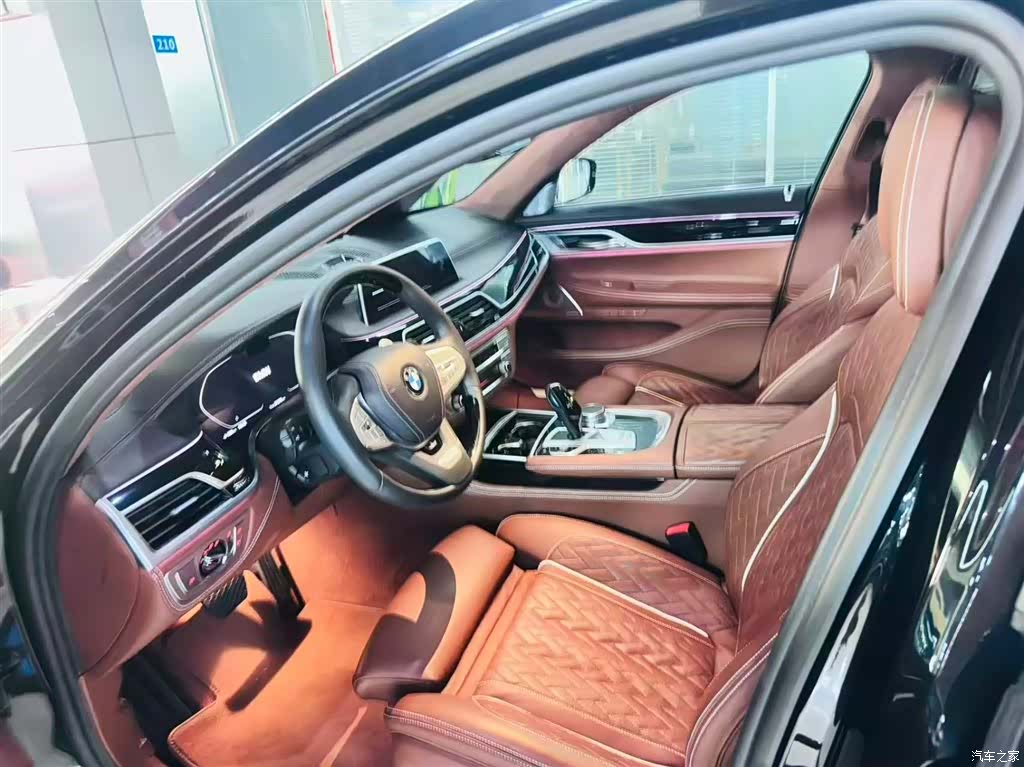 BMW 7 Series, 2022 6