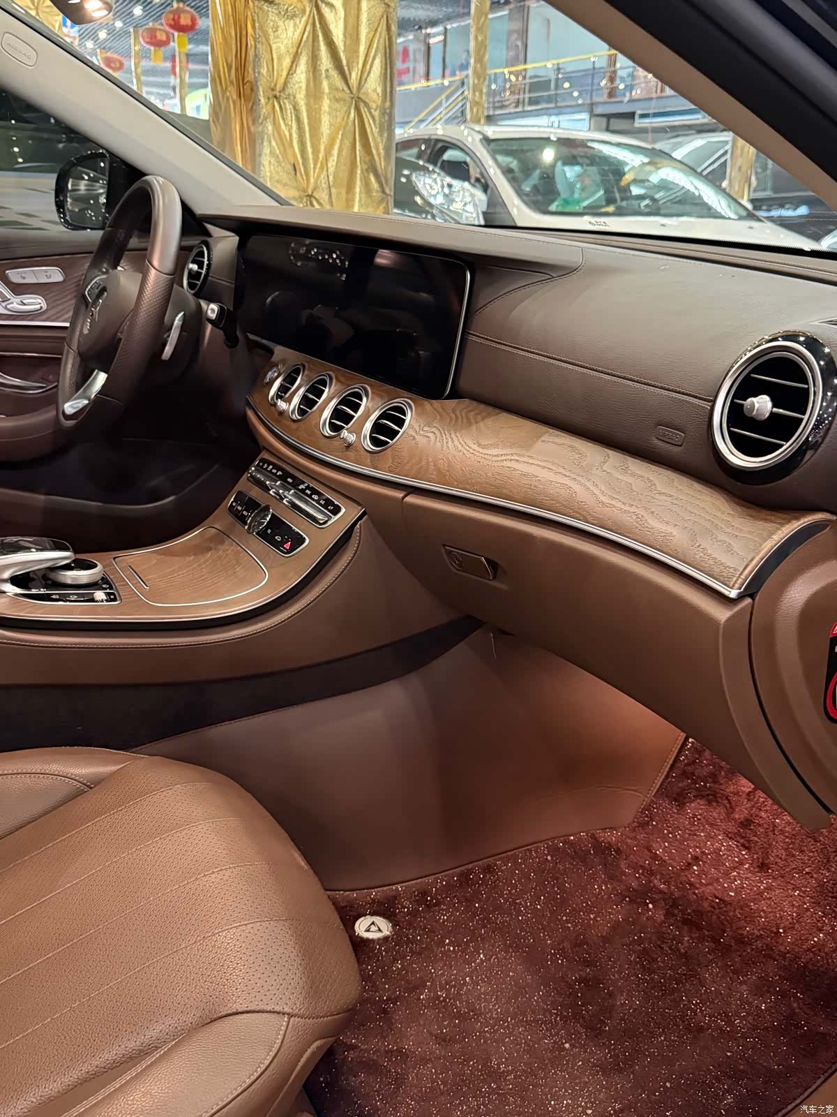 Mercedes-Benz E-Class, 2018 10