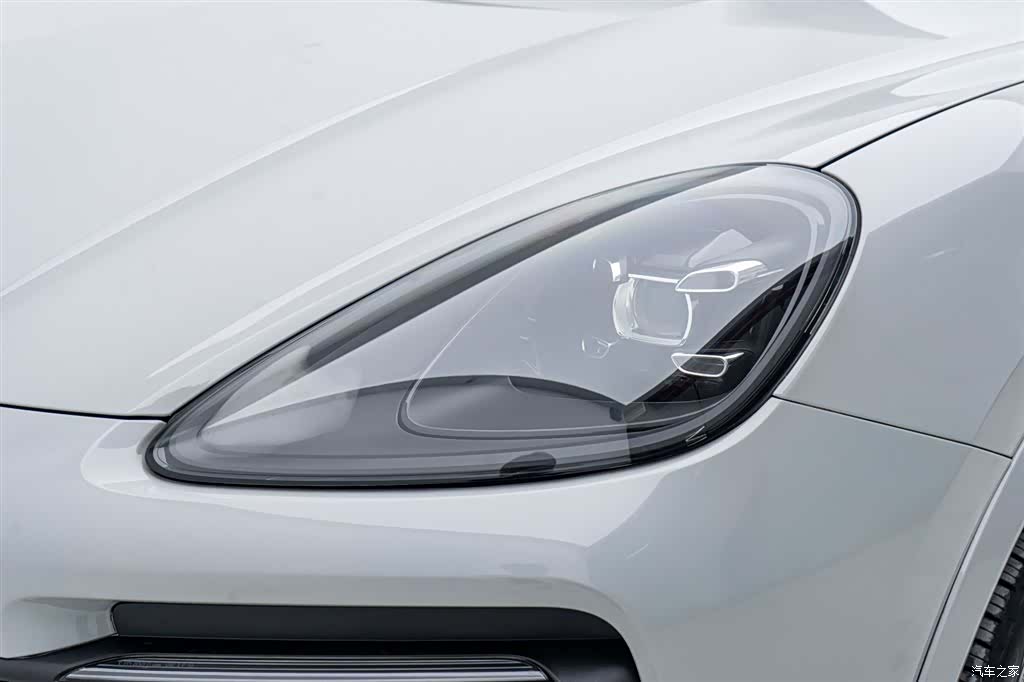 Porsche Cayenne, 2018 12
