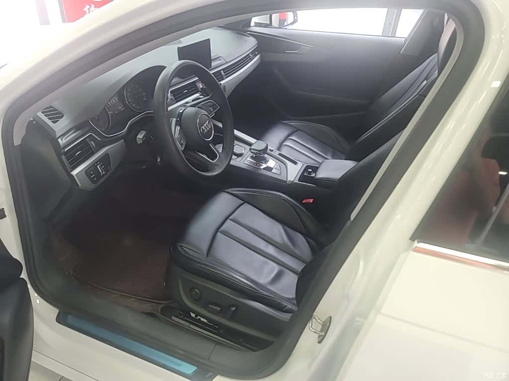 Audi A4L, 2019 15