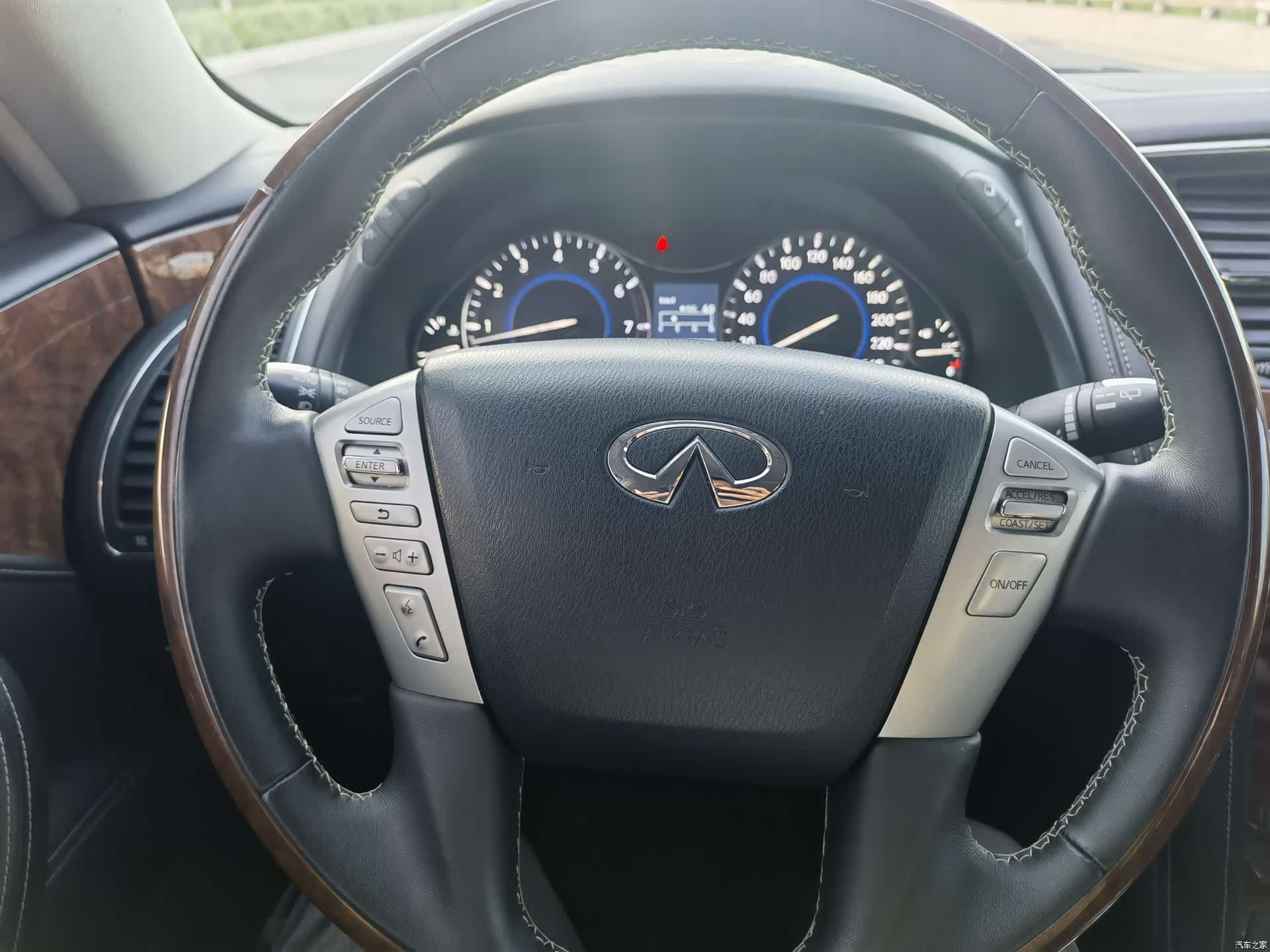 Infiniti QX80, 2019 15