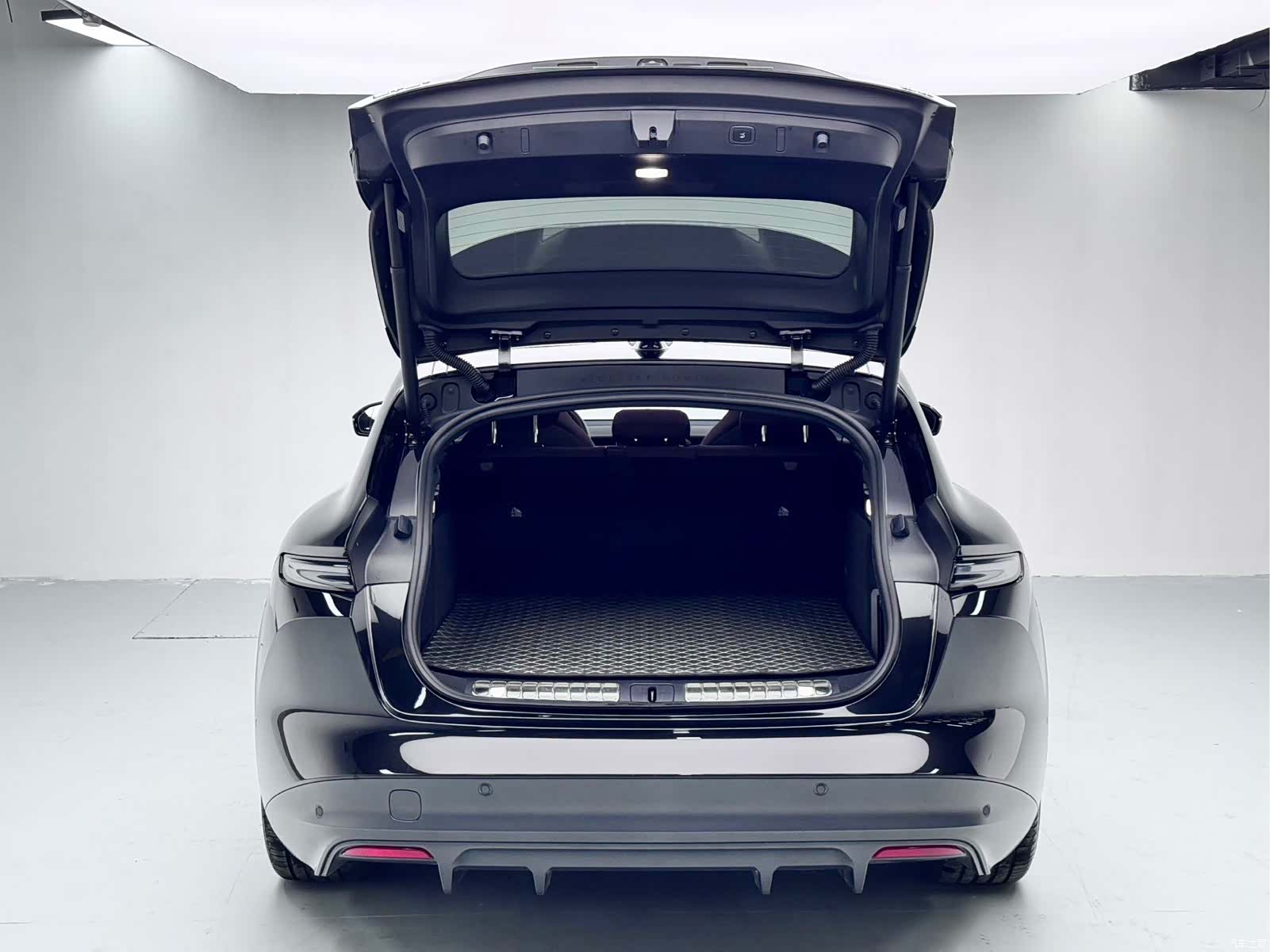 NIO ET5, 2025 19