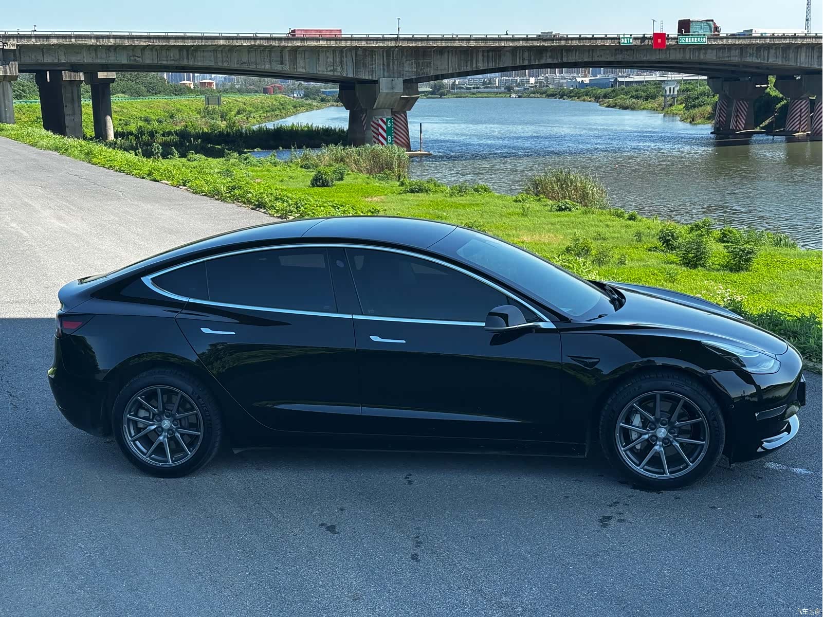 Tesla Model 3, 2020 12