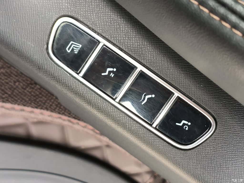 Trumpchi E8, 2024 23