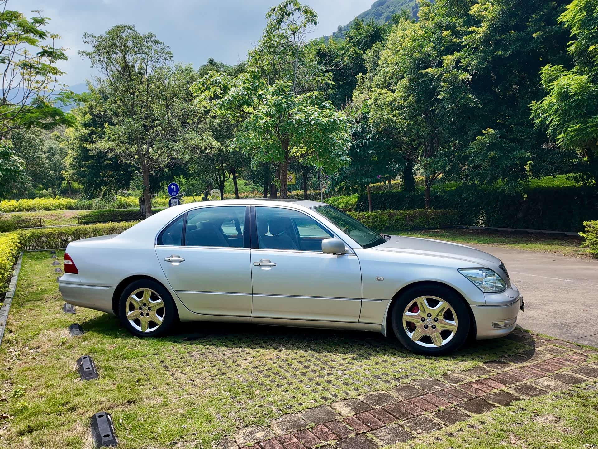 Lexus LS, 2005 34