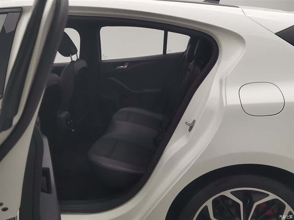 Ford Focus, 2021 15