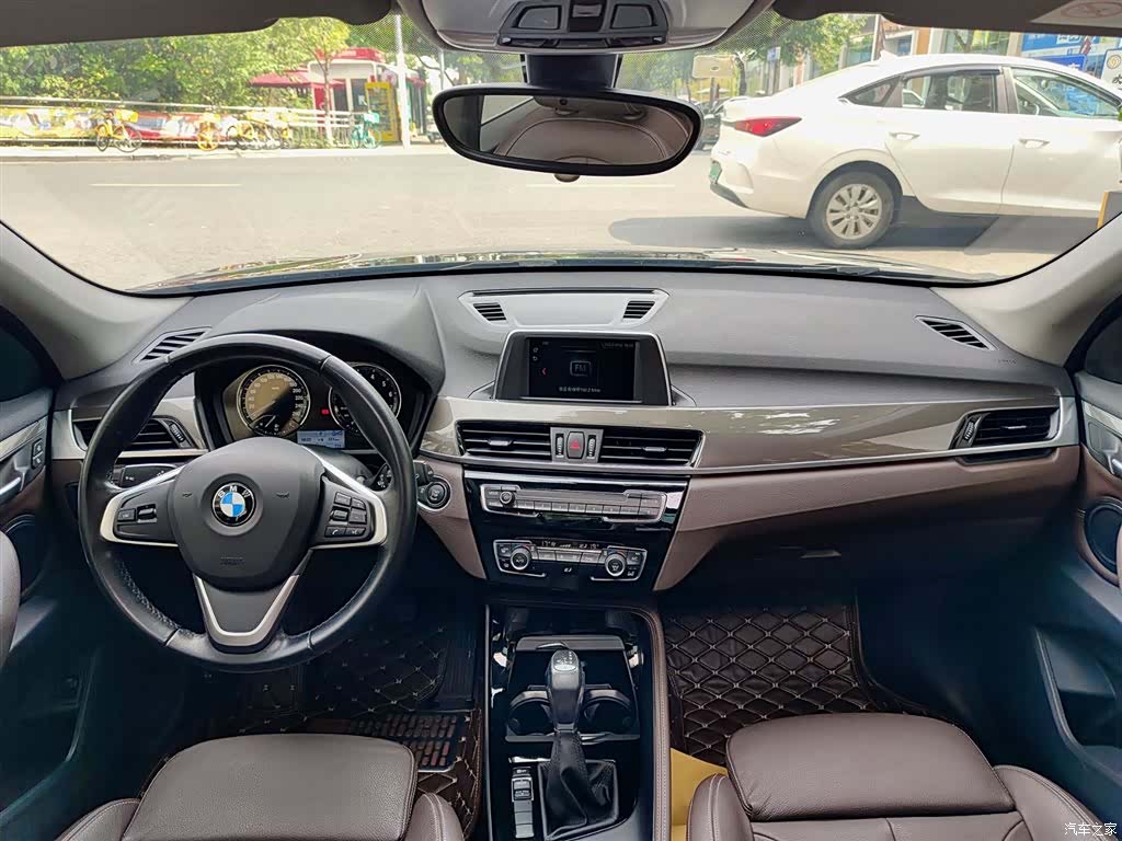 BMW X1, 2018 10