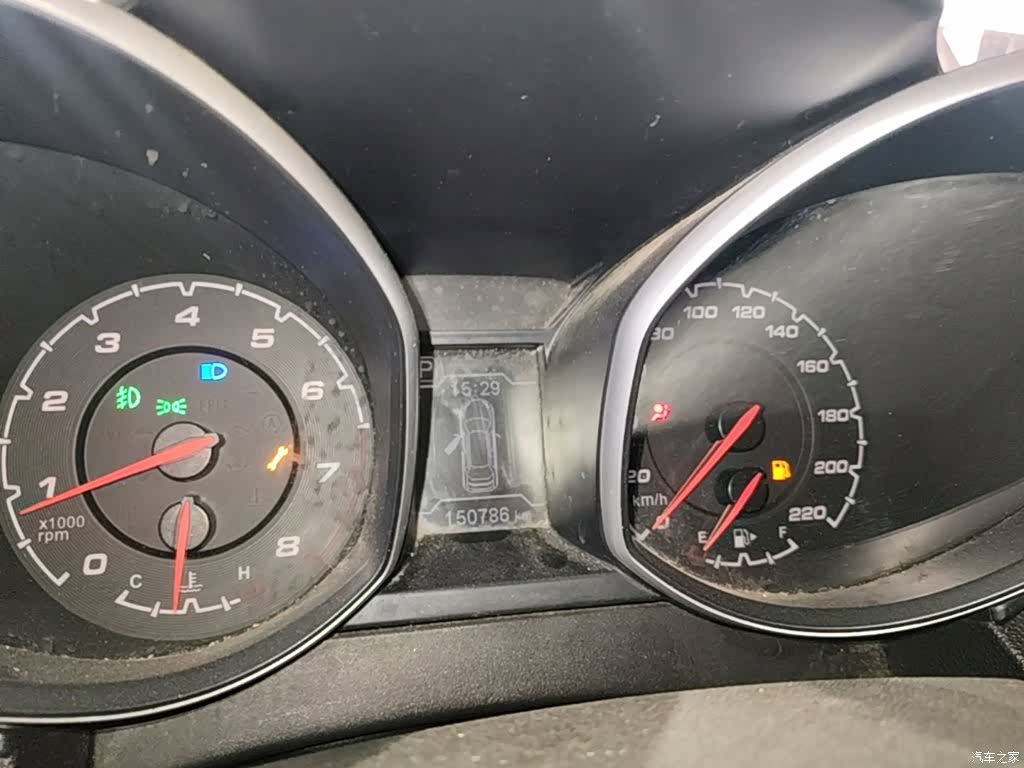 Chery 5, 2015 8