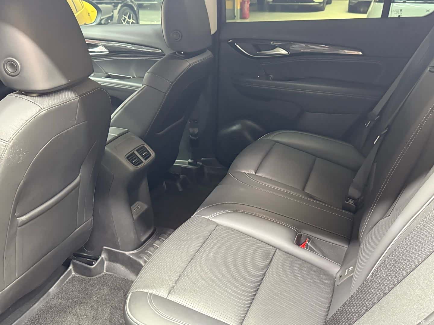 Buick Envision Plus, 2023 10