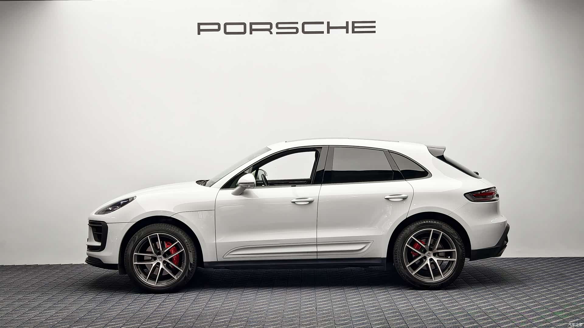 Porsche Macan, 2022 4