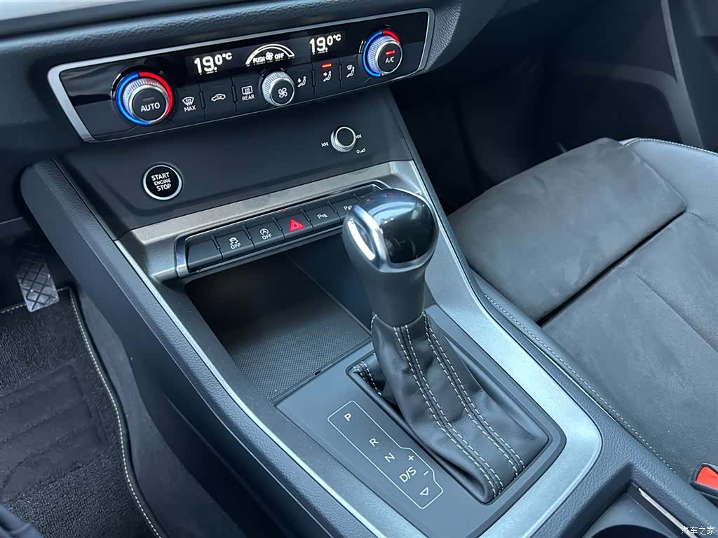 Audi Q3, 2022 13