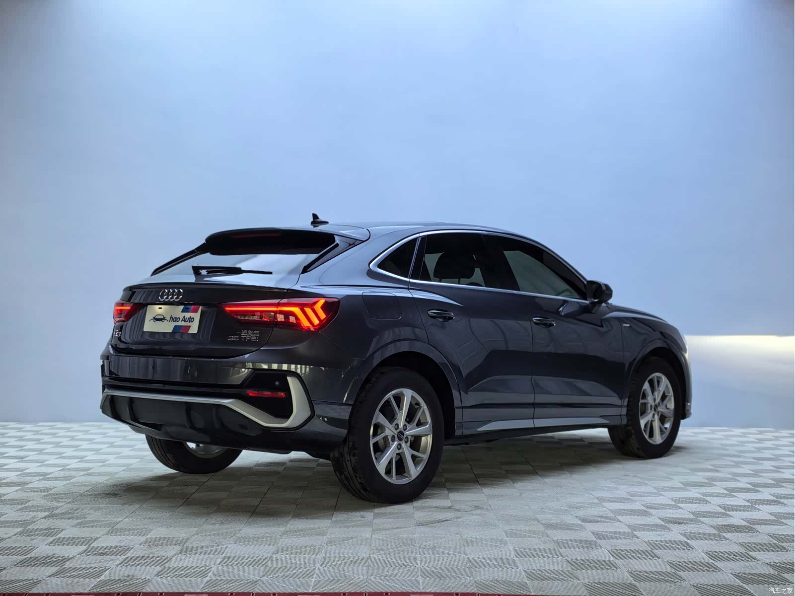 Audi Q3, 2022 6
