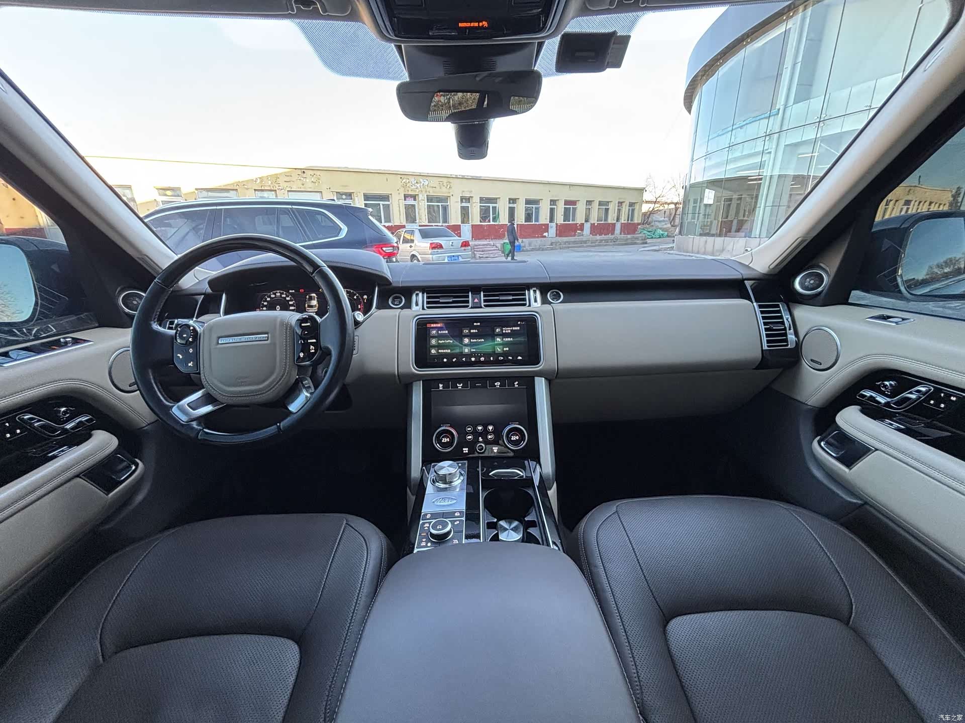 Land Rover Range Rover, 2018 11