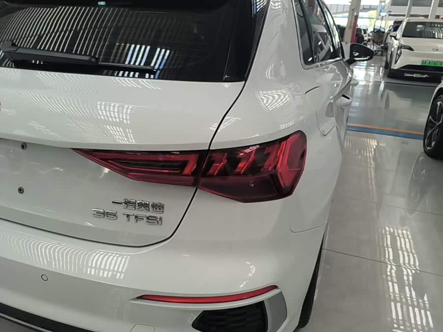 Audi A3 2024, фото 24