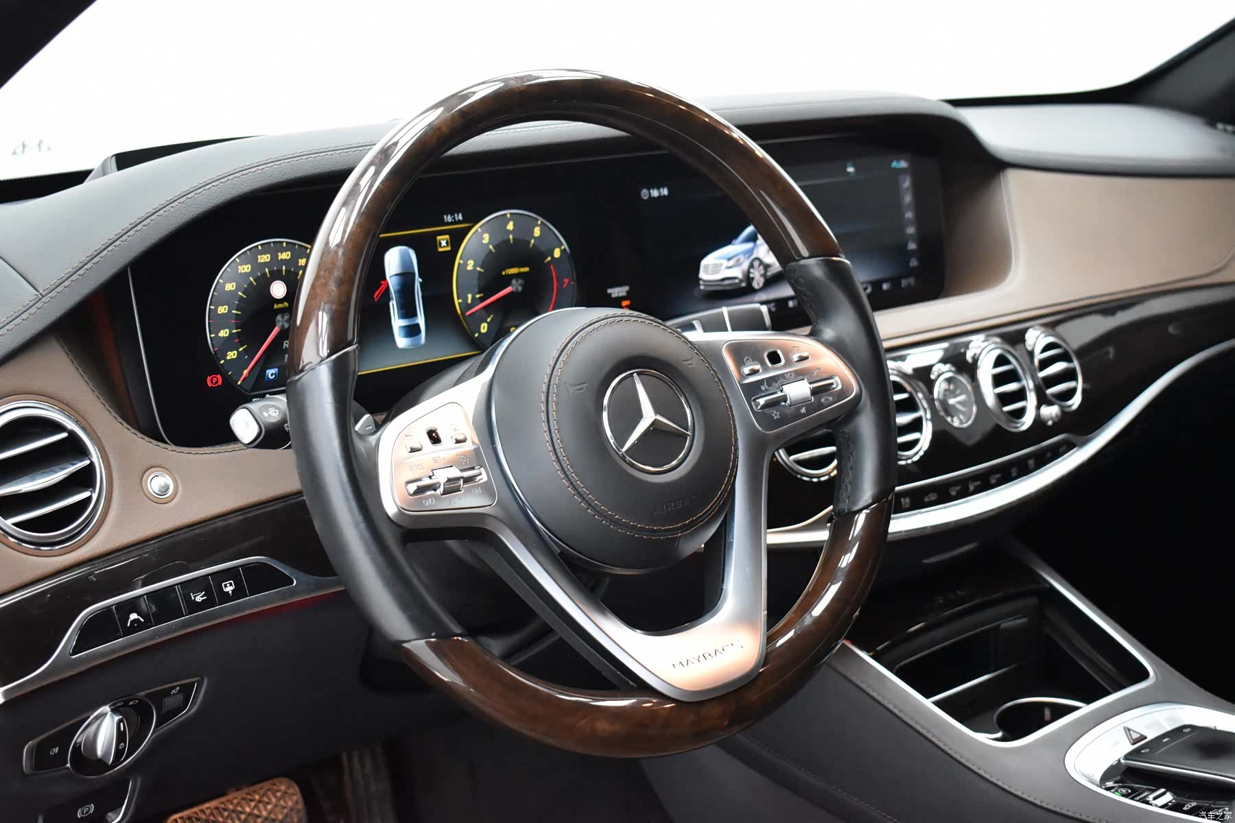 Maybach S-Class, 2019 13