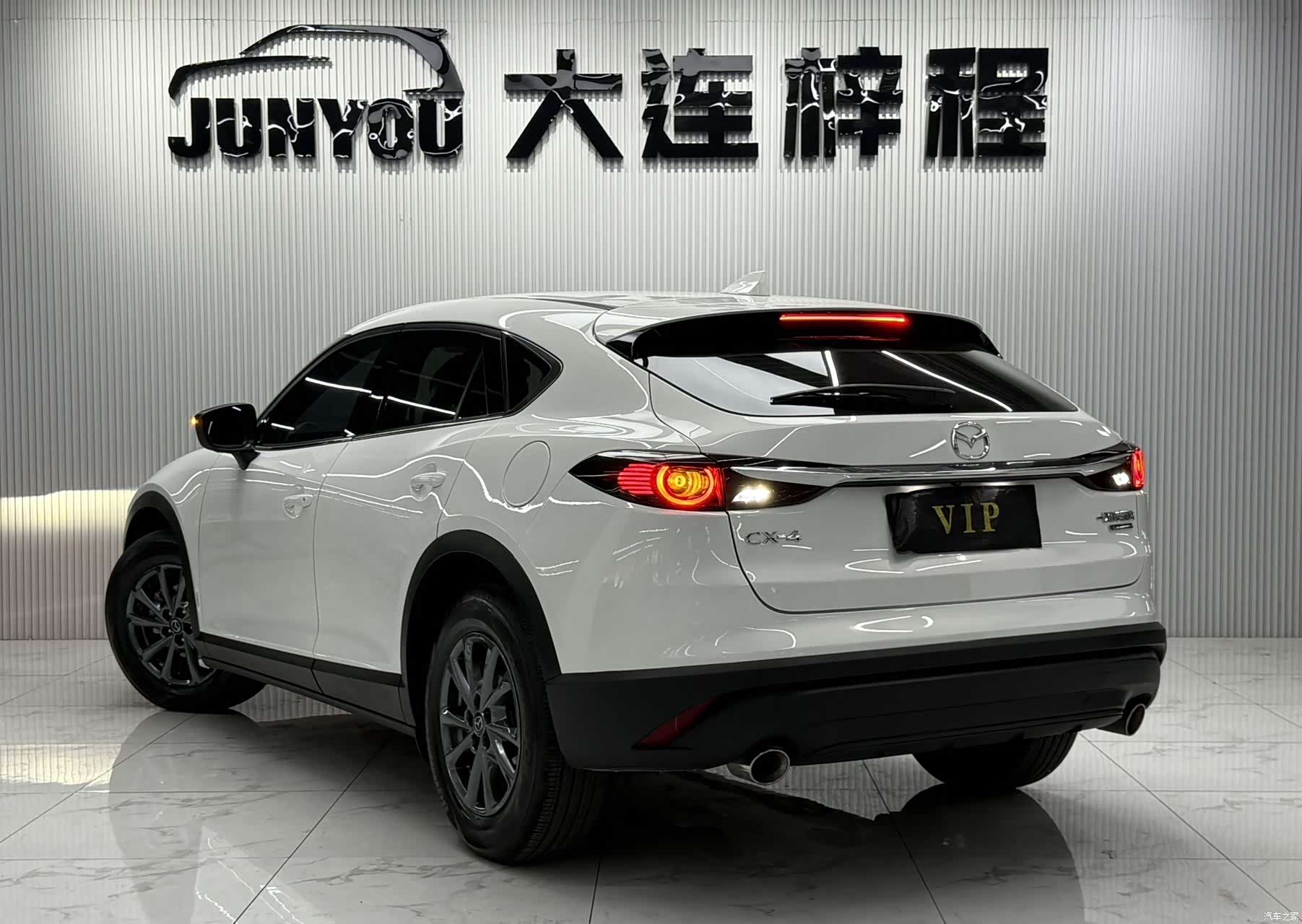 Mazda CX-4, 2023 6