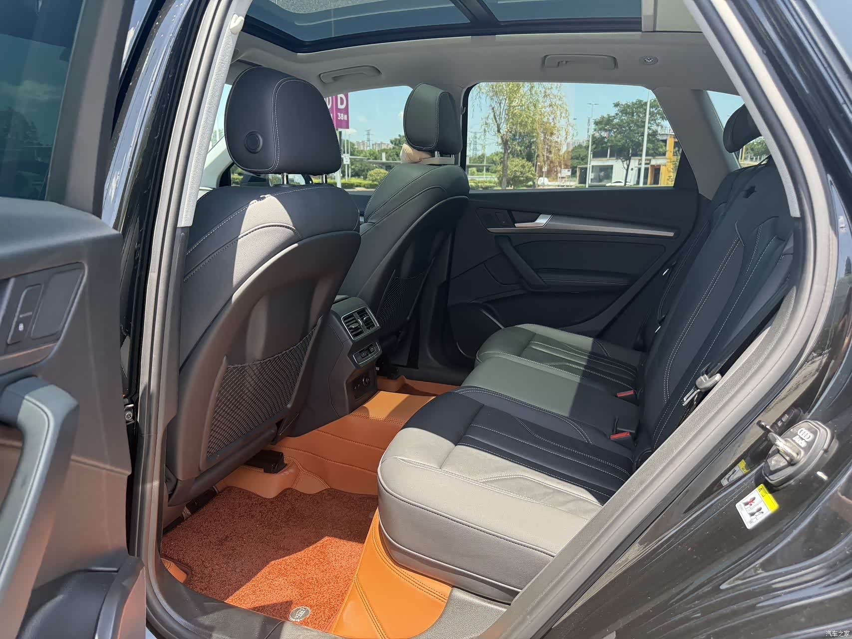 Audi Q5L, 2022 11