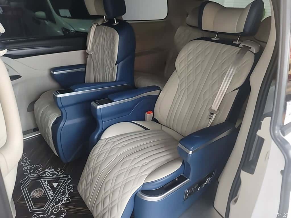 Buick GL8, 2021 17