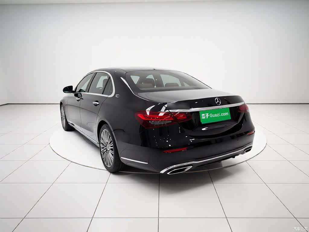 Mercedes-Benz E-Class, 2022 4