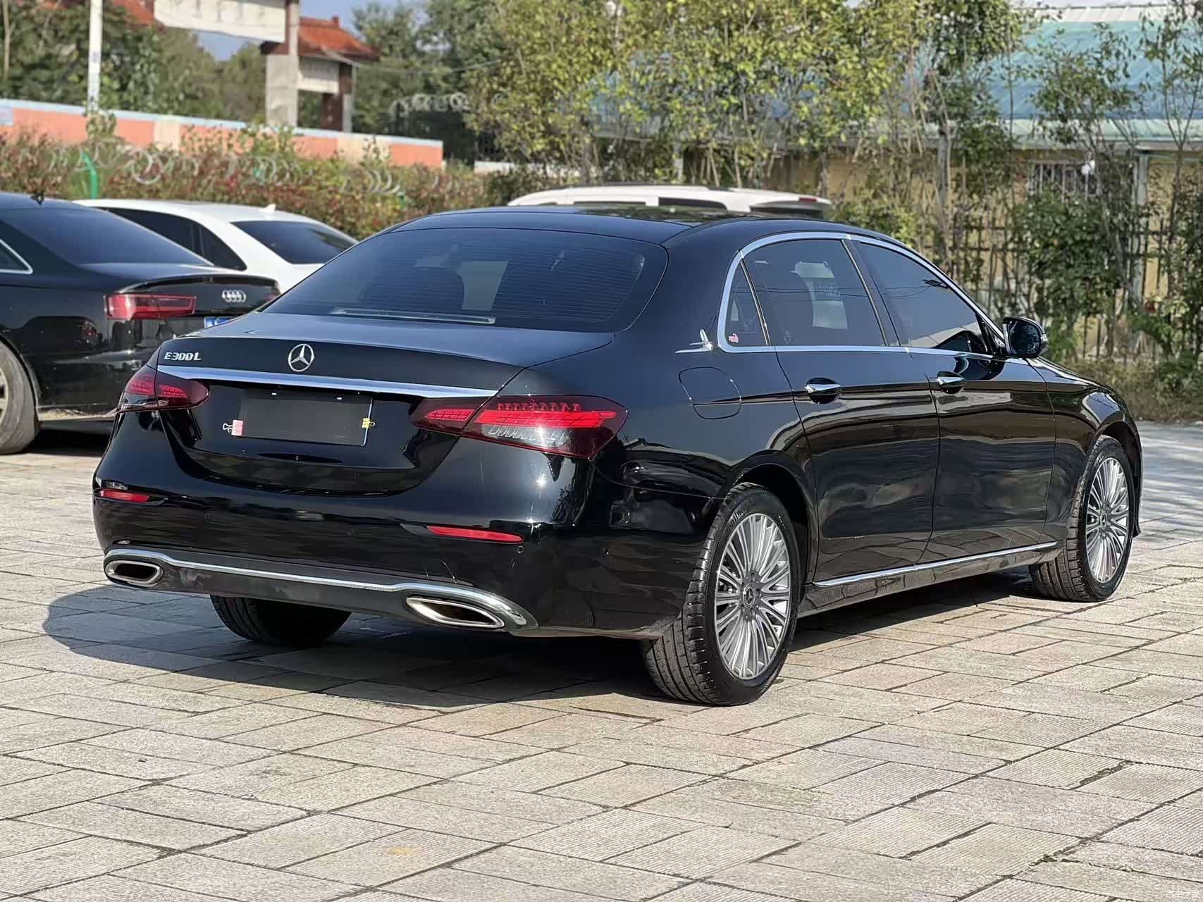 Mercedes-Benz E-Class, 2022 10