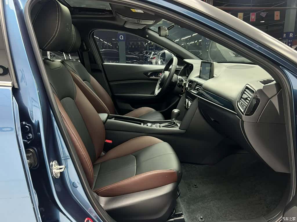 Mazda CX-4, 2022 18