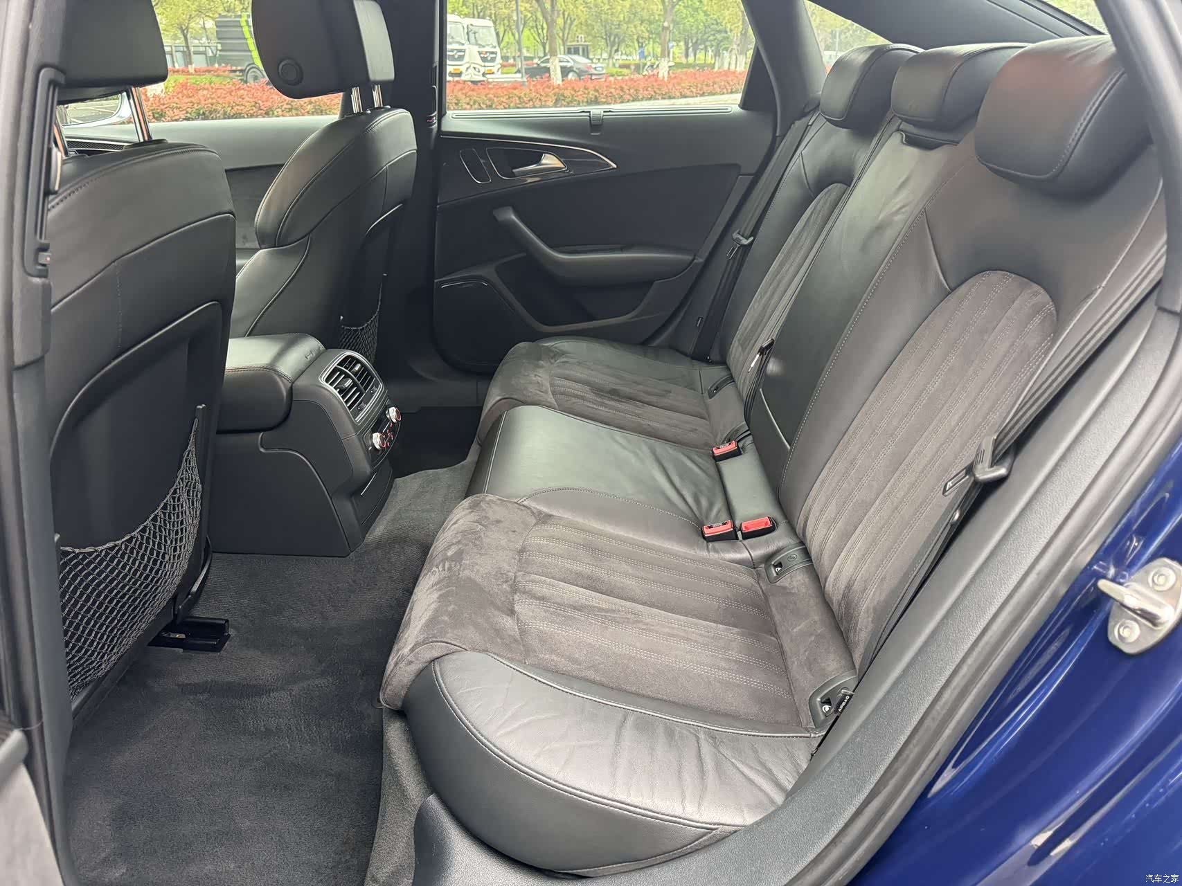 Audi S6, 2013 8