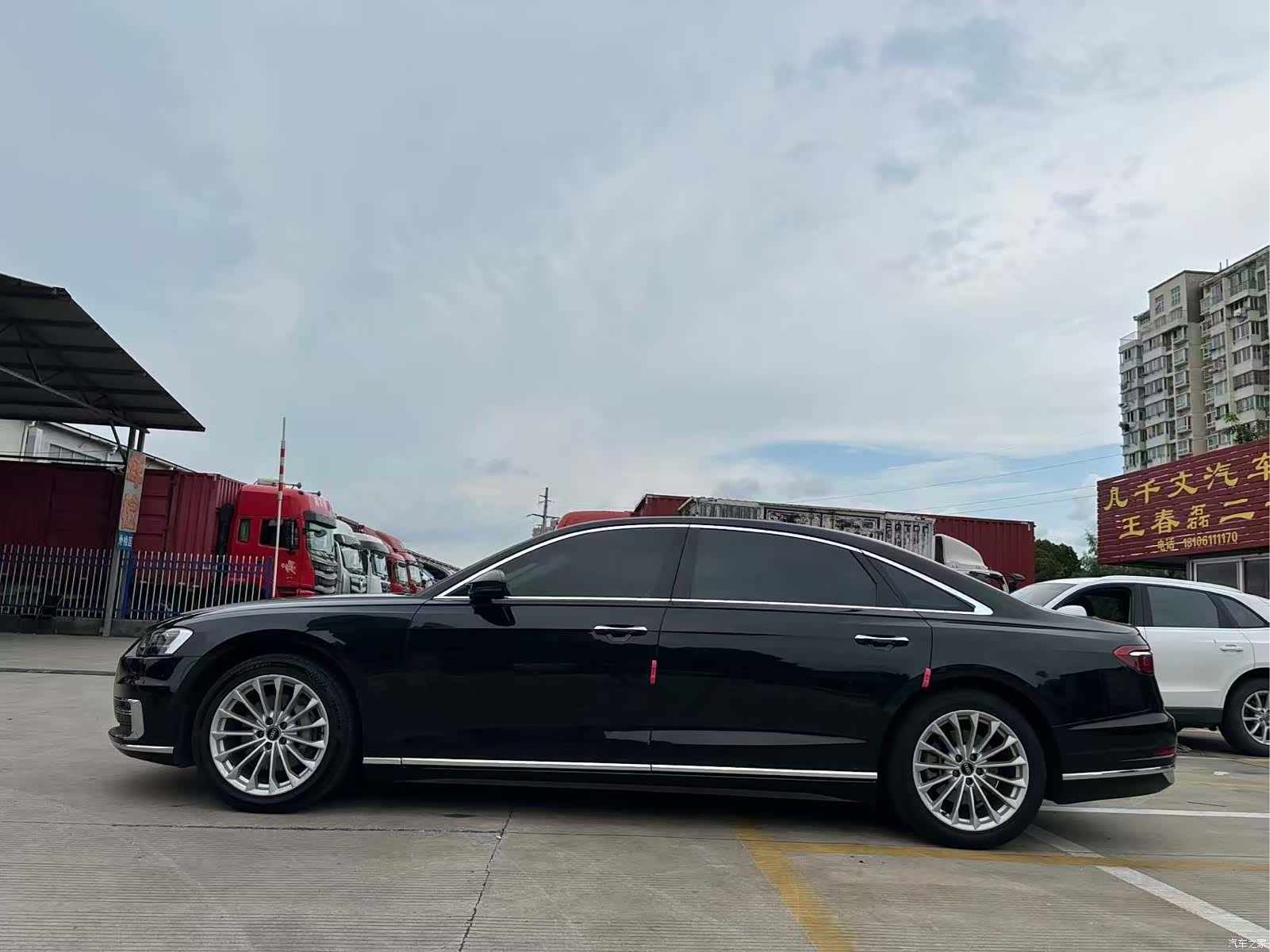 Audi A8L, 2022 3