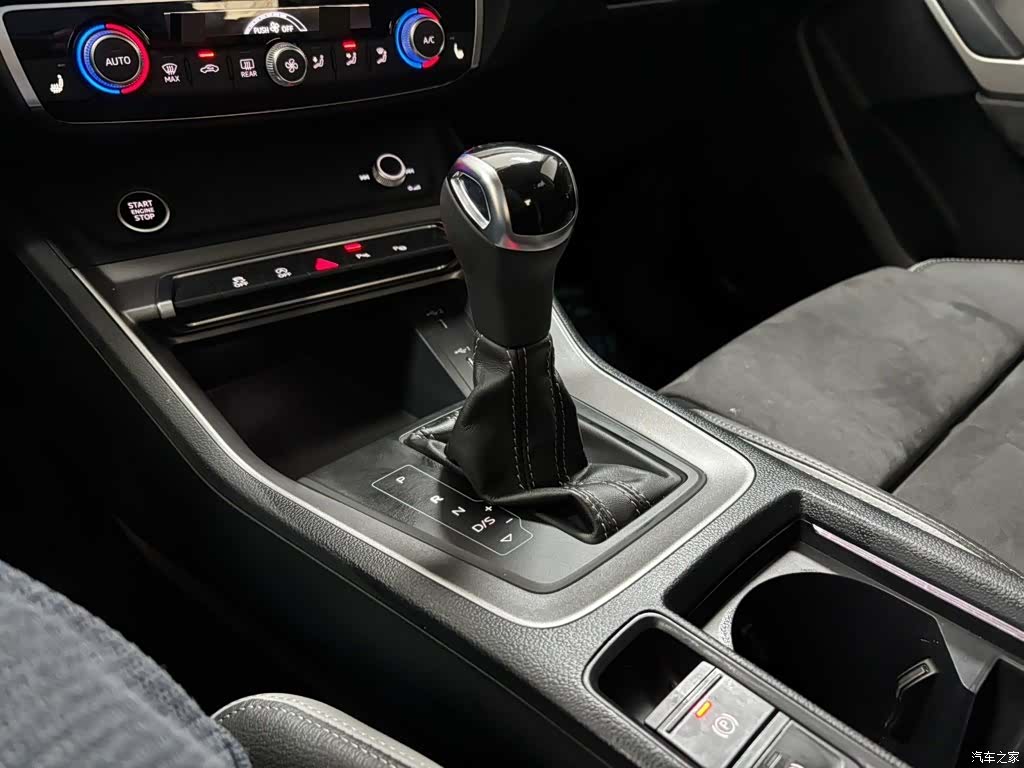 Audi Q3, 2022 6