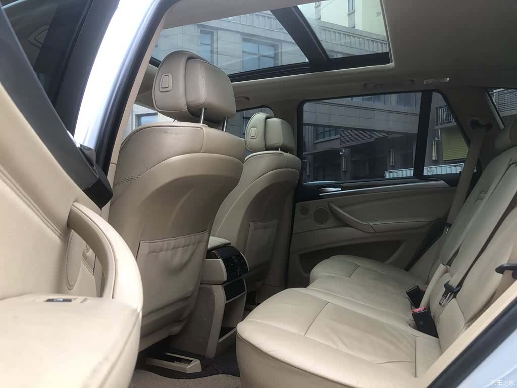 BMW X5, 2009 9