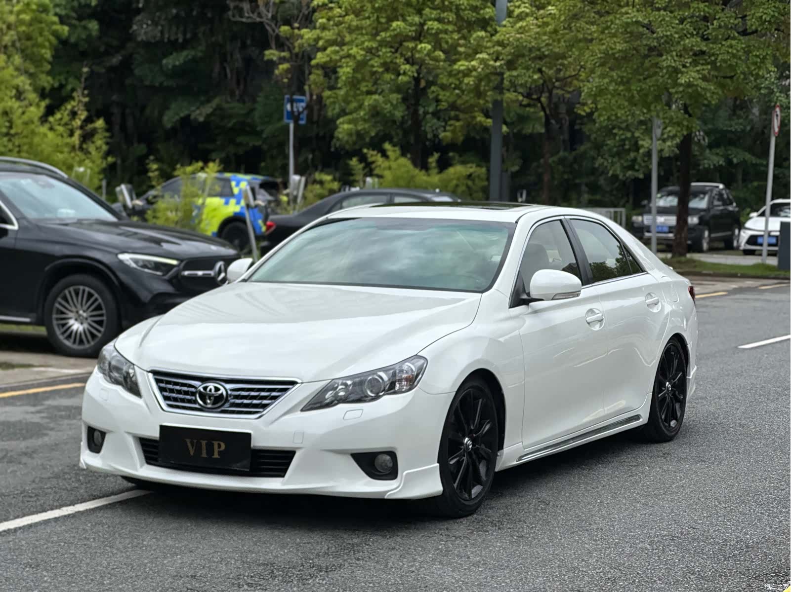 Toyota 2.5V, 2013 1