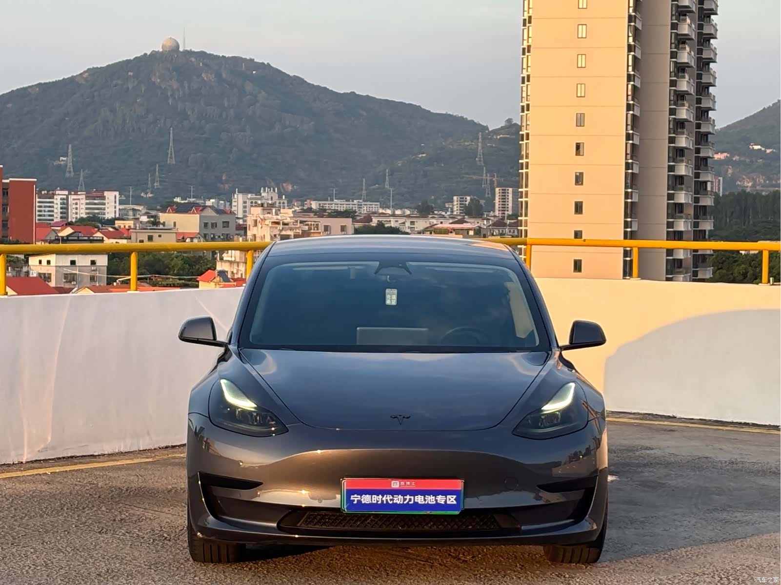 Tesla Model 3, 2023 2