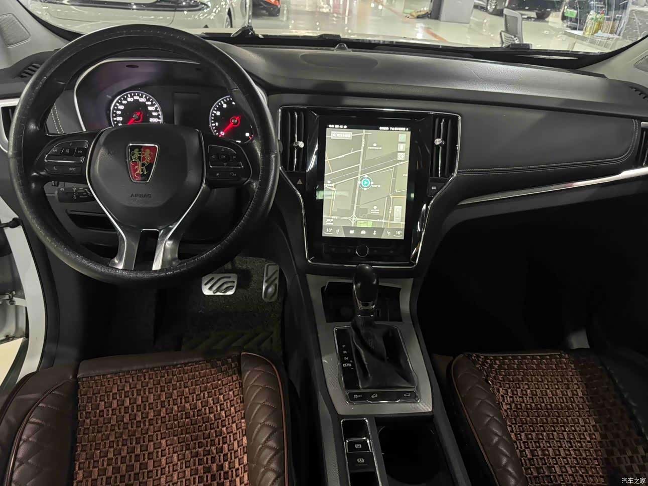 Roewe RX5, 2016 4