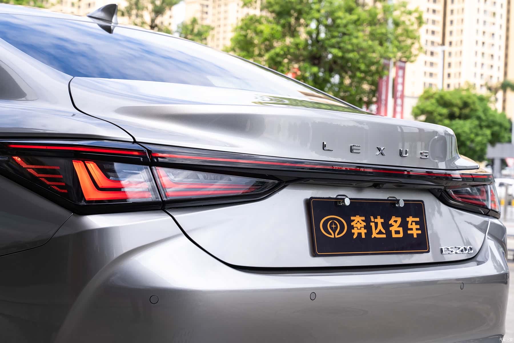 Lexus ES, 2026 7