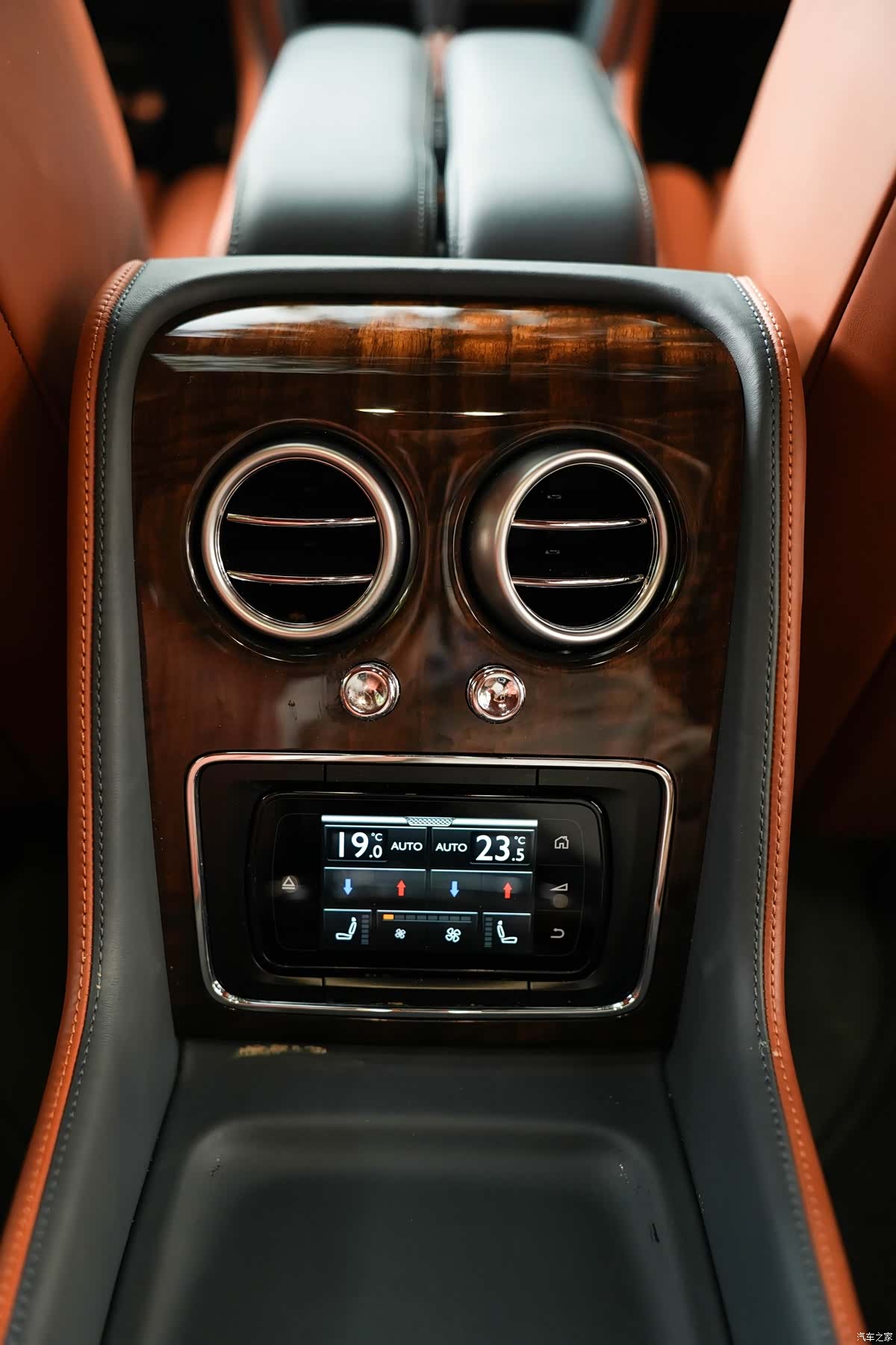 Bentley Flying Spur, 2018 19