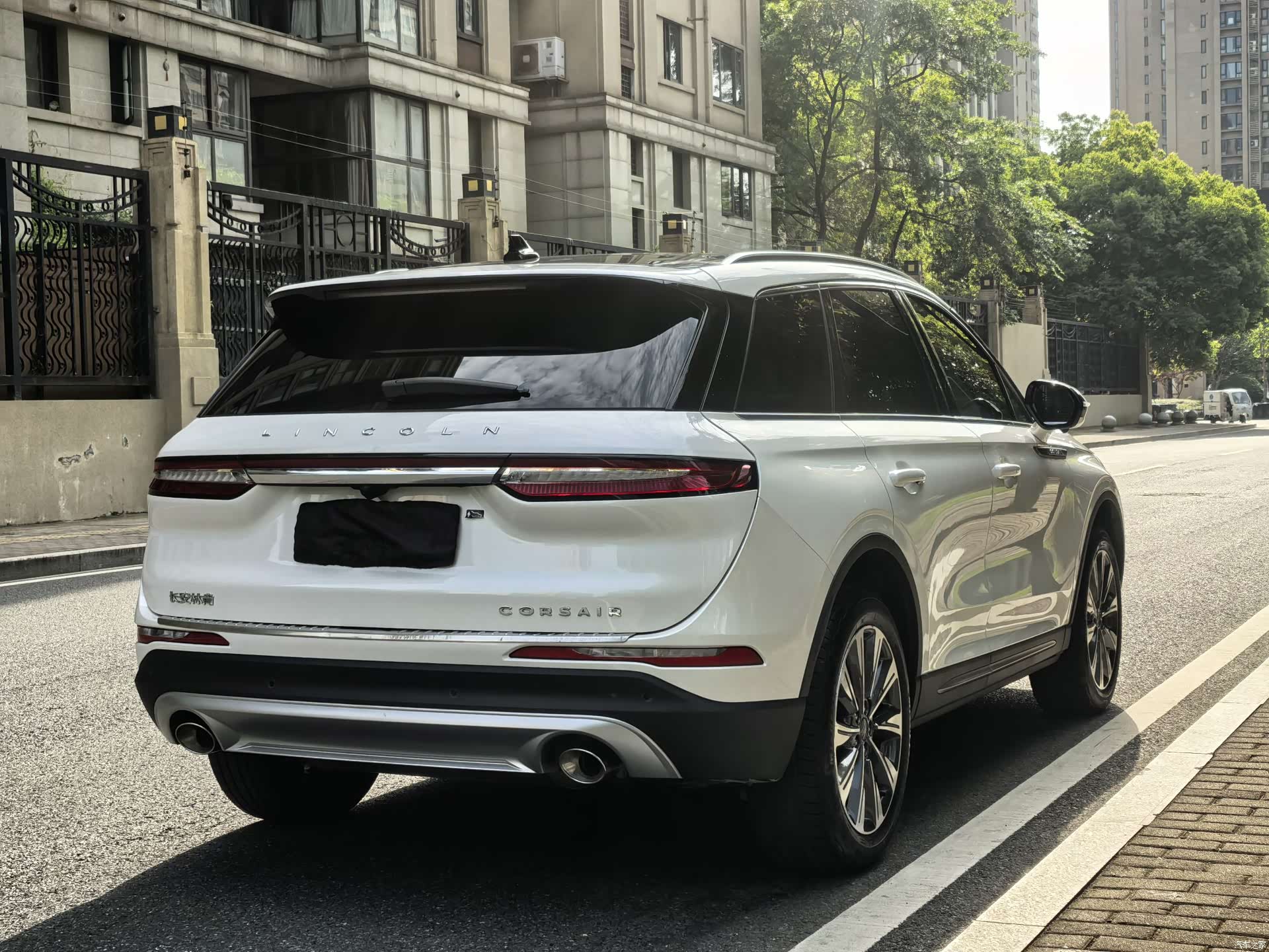 Lincoln Corsair, 2021 все фото