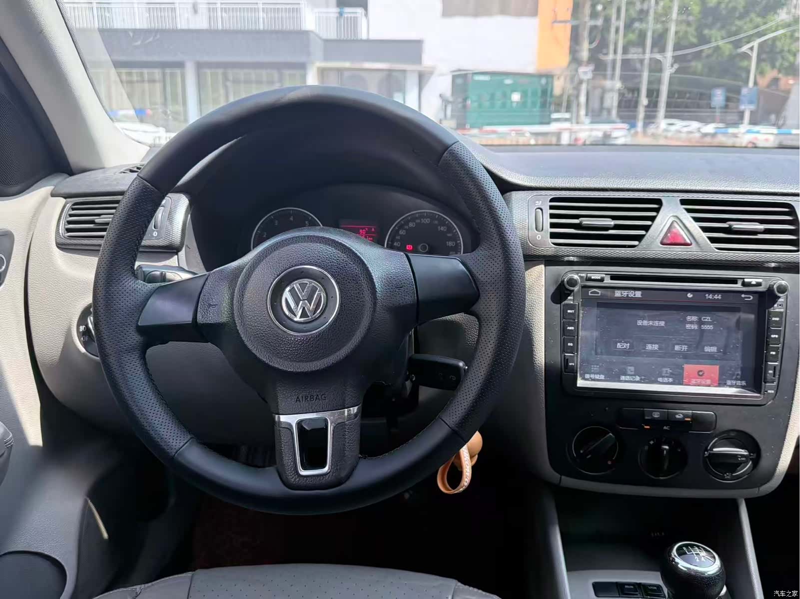 Volkswagen Bora, 2011 10