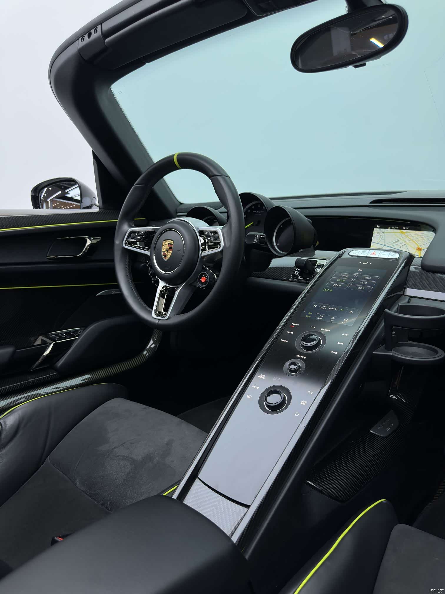 Porsche 918, 2015 30