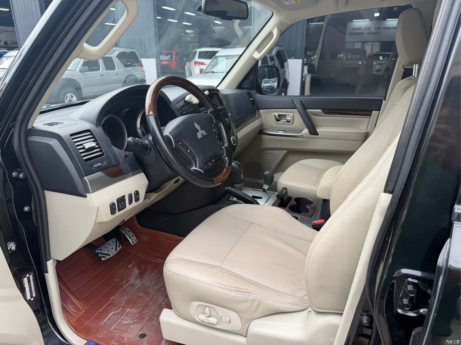Mitsubishi Pajero, 2018 4