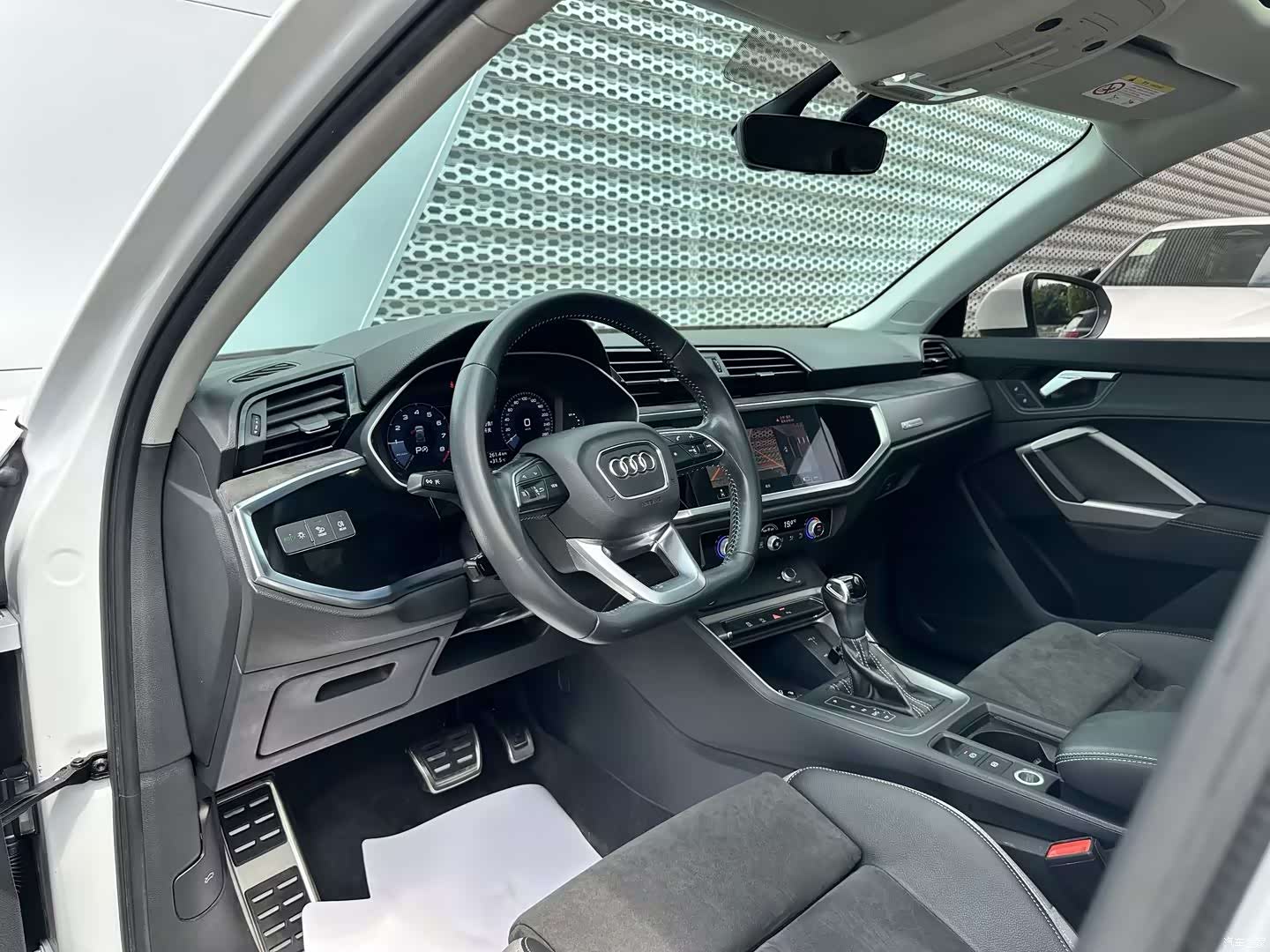 Audi Q3, 2020 15