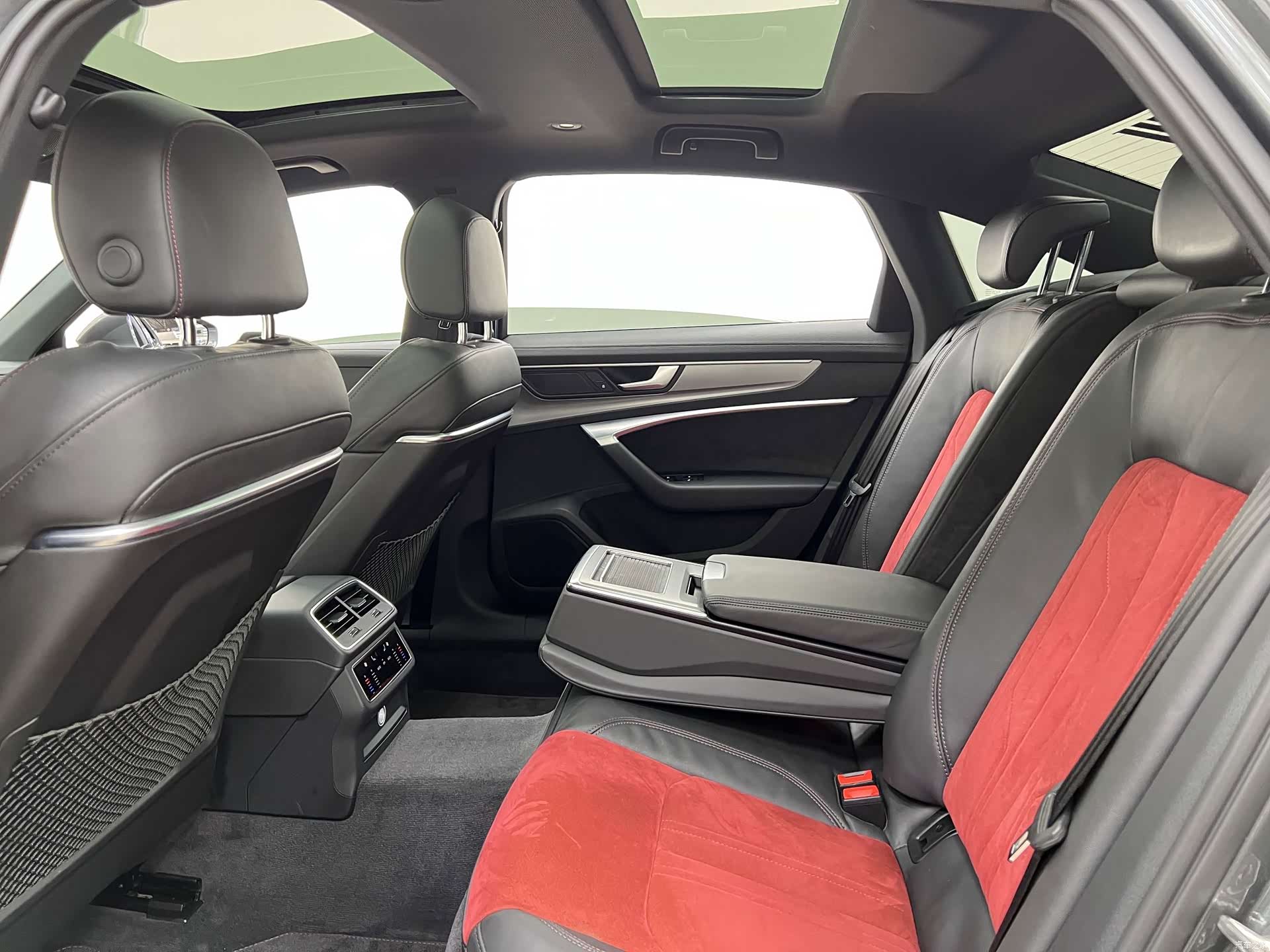 Audi A6L, 2019 30