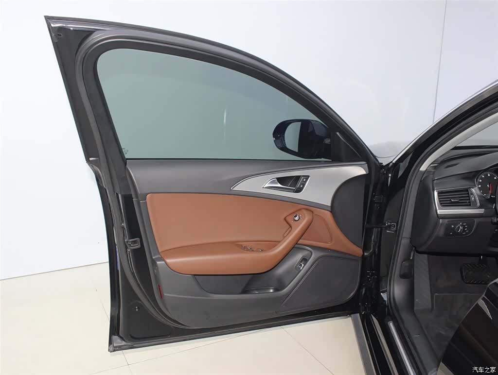 Audi A6L, 2019 14