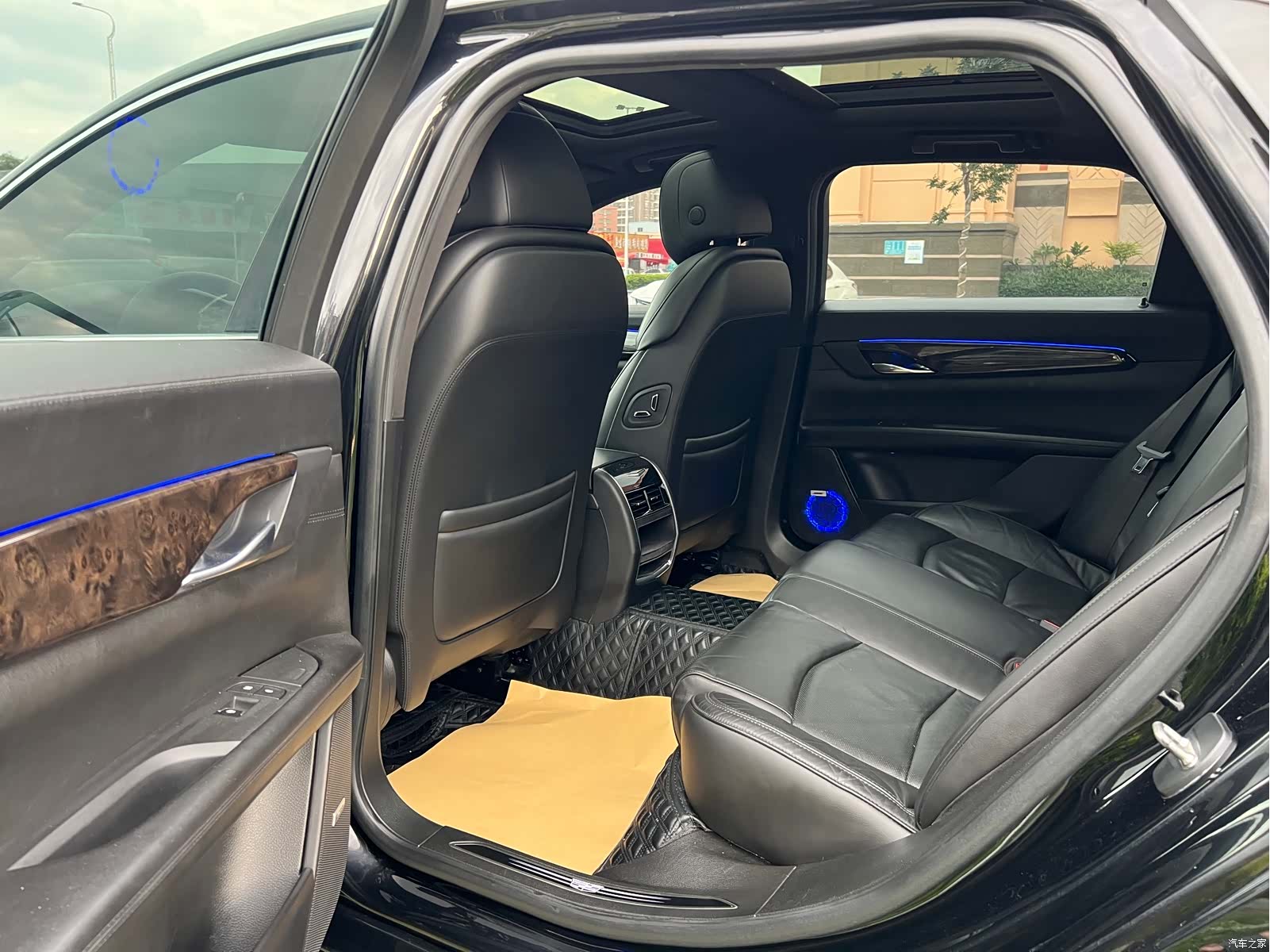 Cadillac CT6, 2018 12