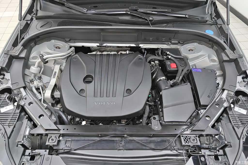 Volvo XC60, 2024 10