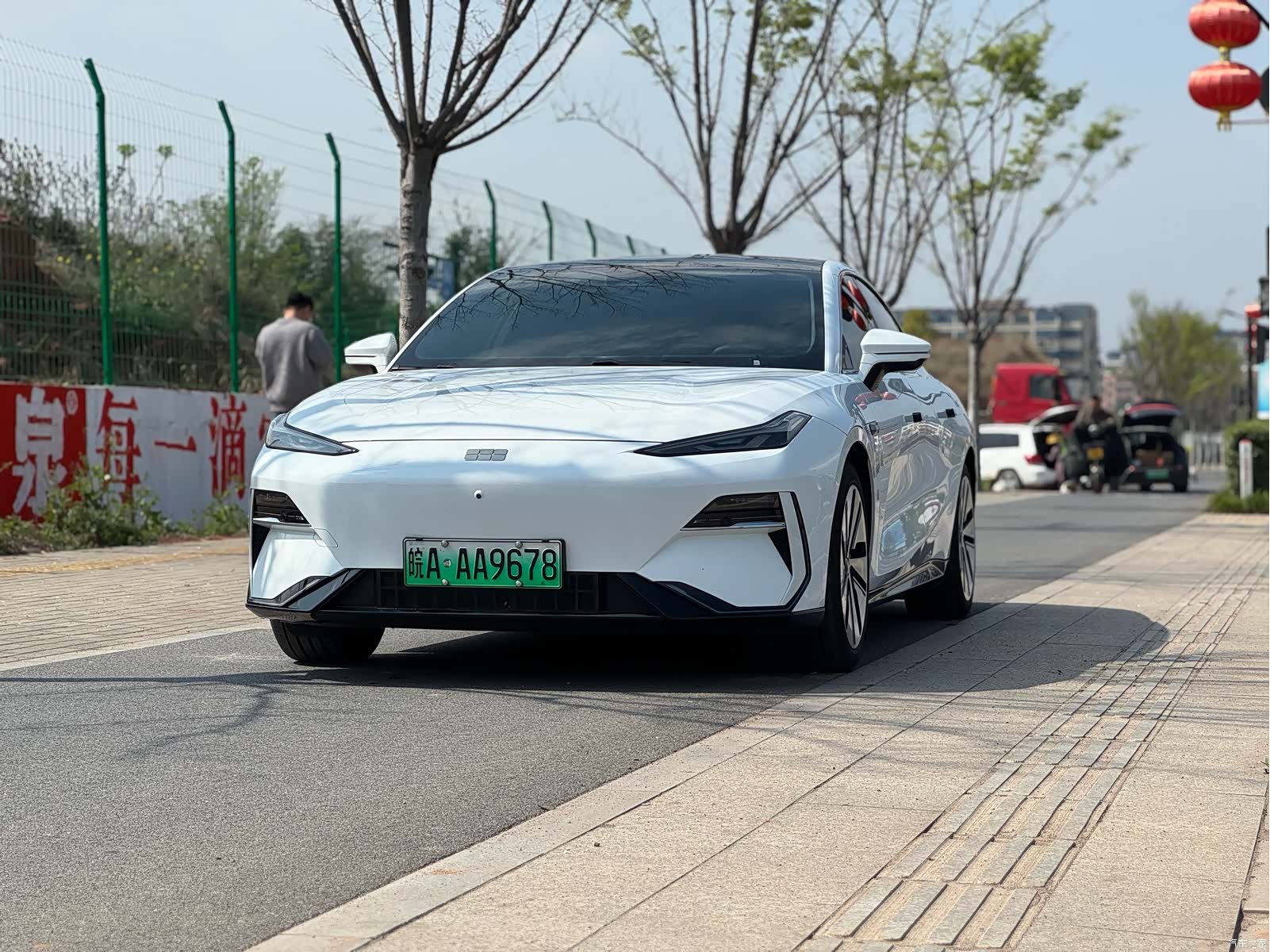 Geely E8, 2024 1