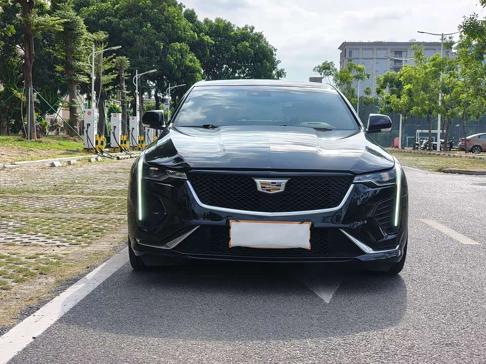 Cadillac CT4