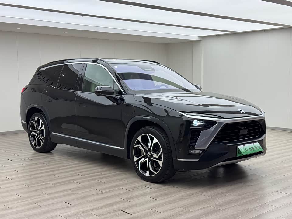 NIO ES8